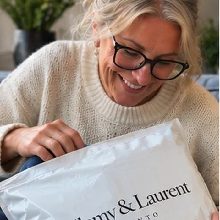 Customer opening her Bellamy & Laurent package